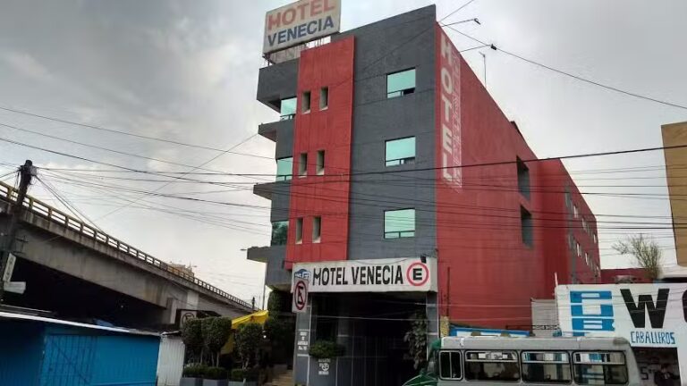 HOTEL VENECIA HOTEL VENECIA