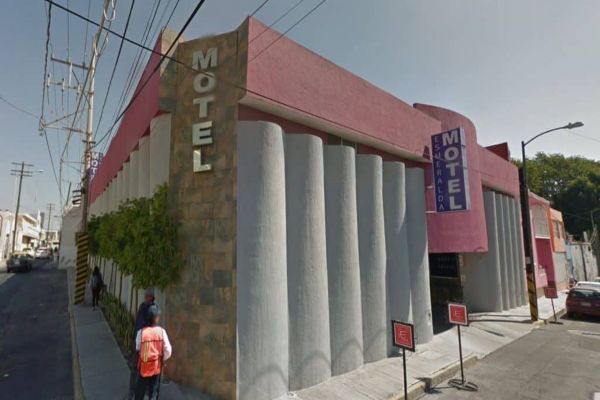 MOTEL Esmeralda