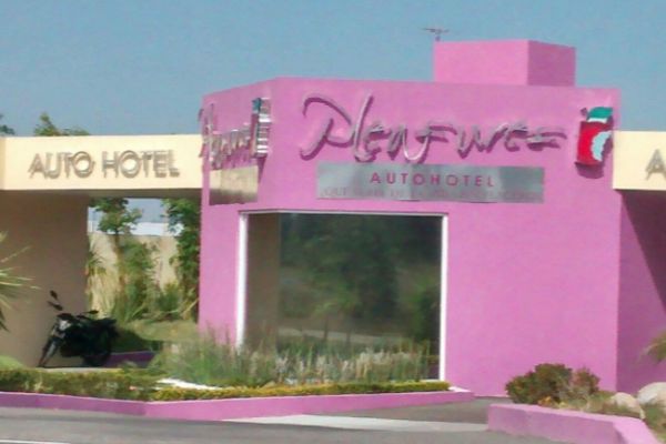 Auto Hotel Pleasures