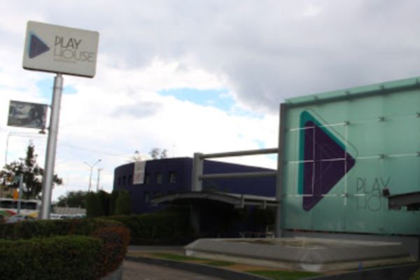 Play House Auto Hotel Play House Auto Hotel