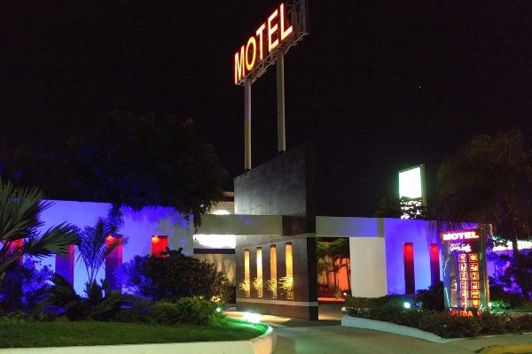 Motel Golden Suites
