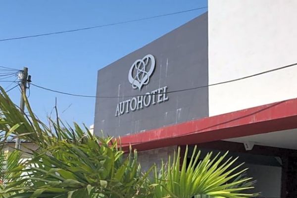 Auto Hotel Intimísimo Aeropuerto