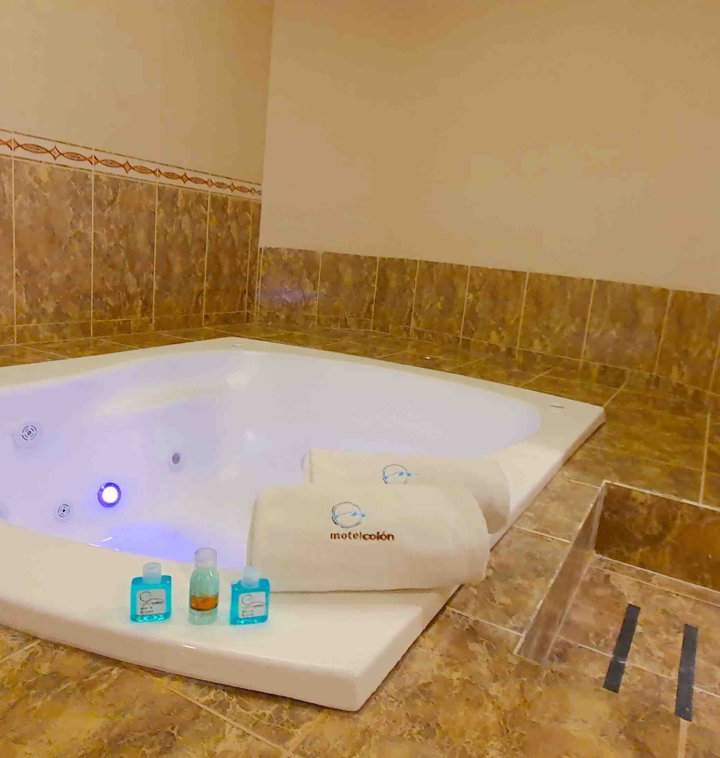 Habitación con jacuzzi y vapor - Motel Colón, foto 5