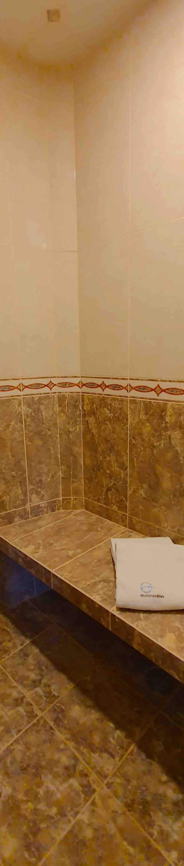 Habitación con jacuzzi y vapor - Motel Colón, foto 6