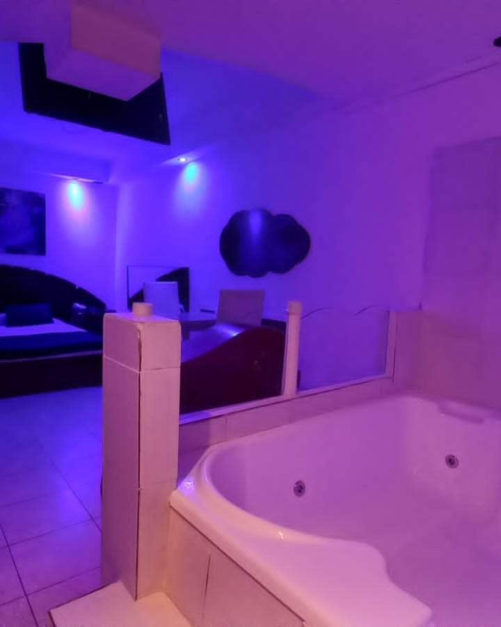 Hotel Magique