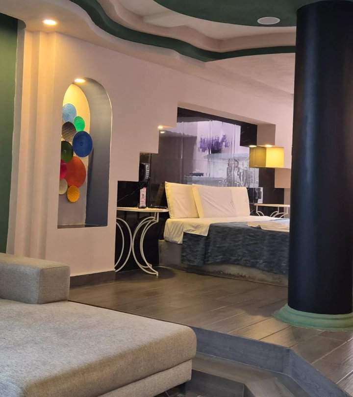 Flamingo Jacuzzi - Motel Silvergil, foto 2