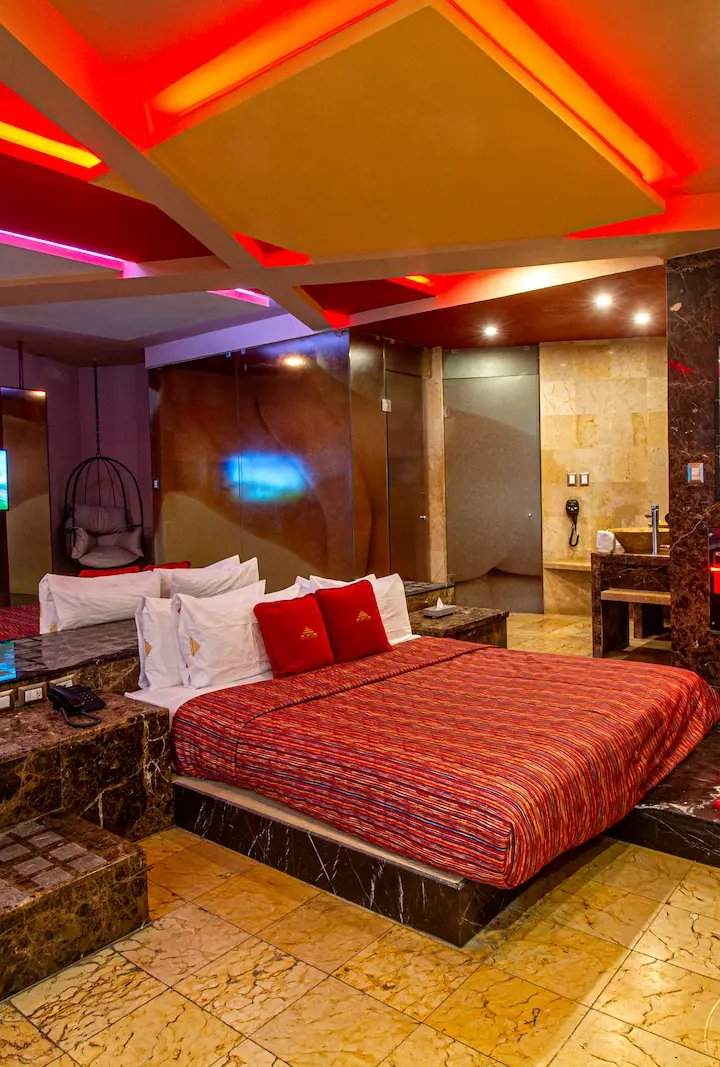 Suite Alberca - Motel Pirámides Del Valle, foto 3