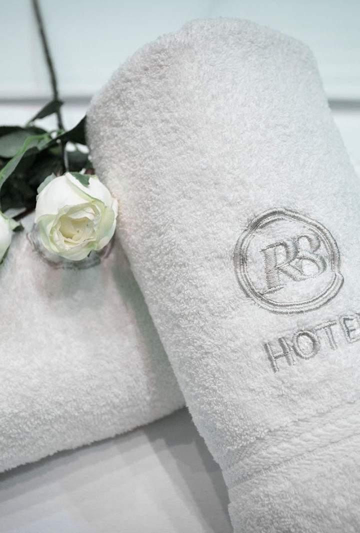 Hotel R8
