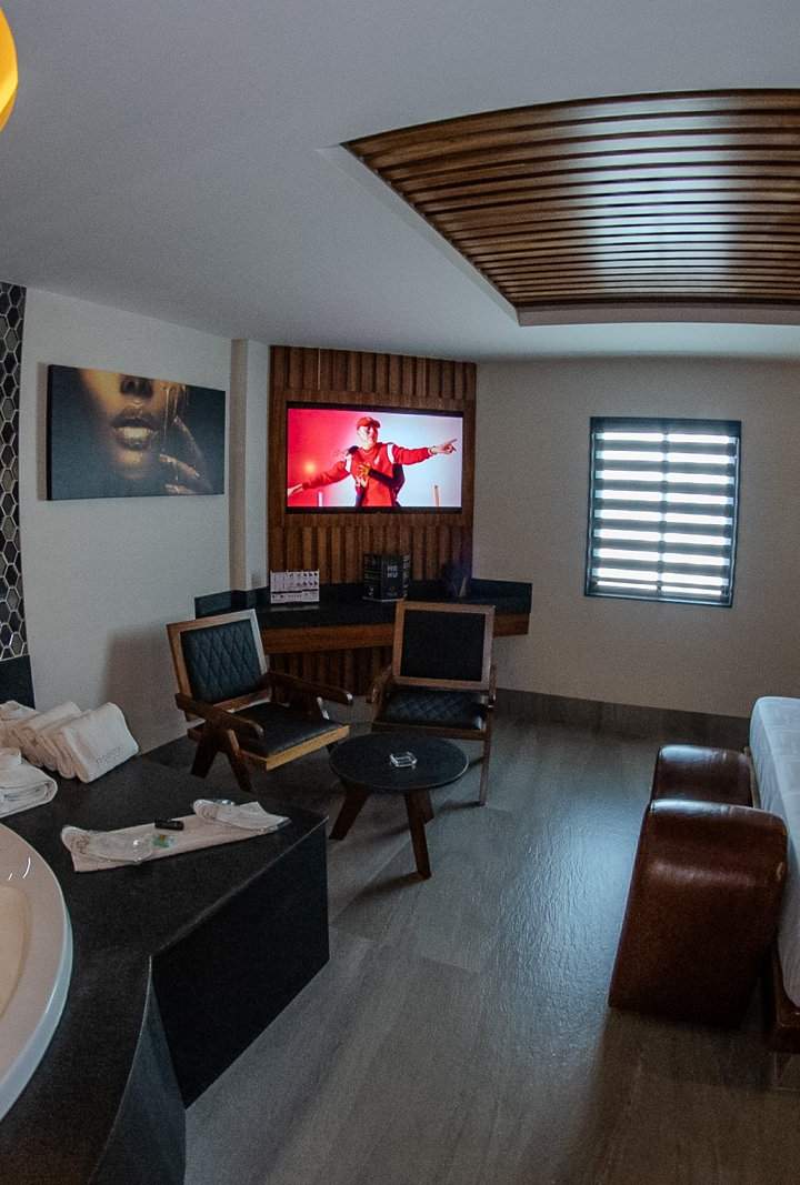 Suite con Jacuzzi y Vapor - Switch Auto Hotel, foto 1