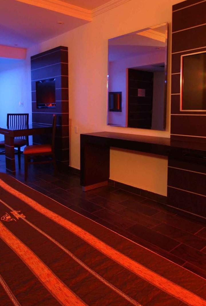 Suite Con Jacuzzi - Motel Mirage, foto 4