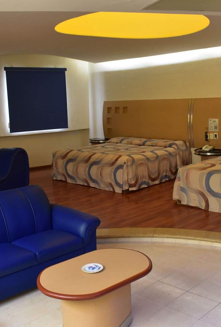 Suitedance - Motel Miño en Puebla, foto 3