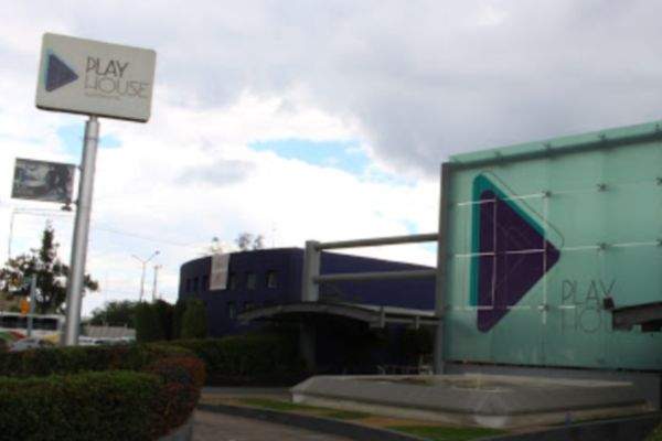 Play House Auto Hotel Play House Auto Hotel