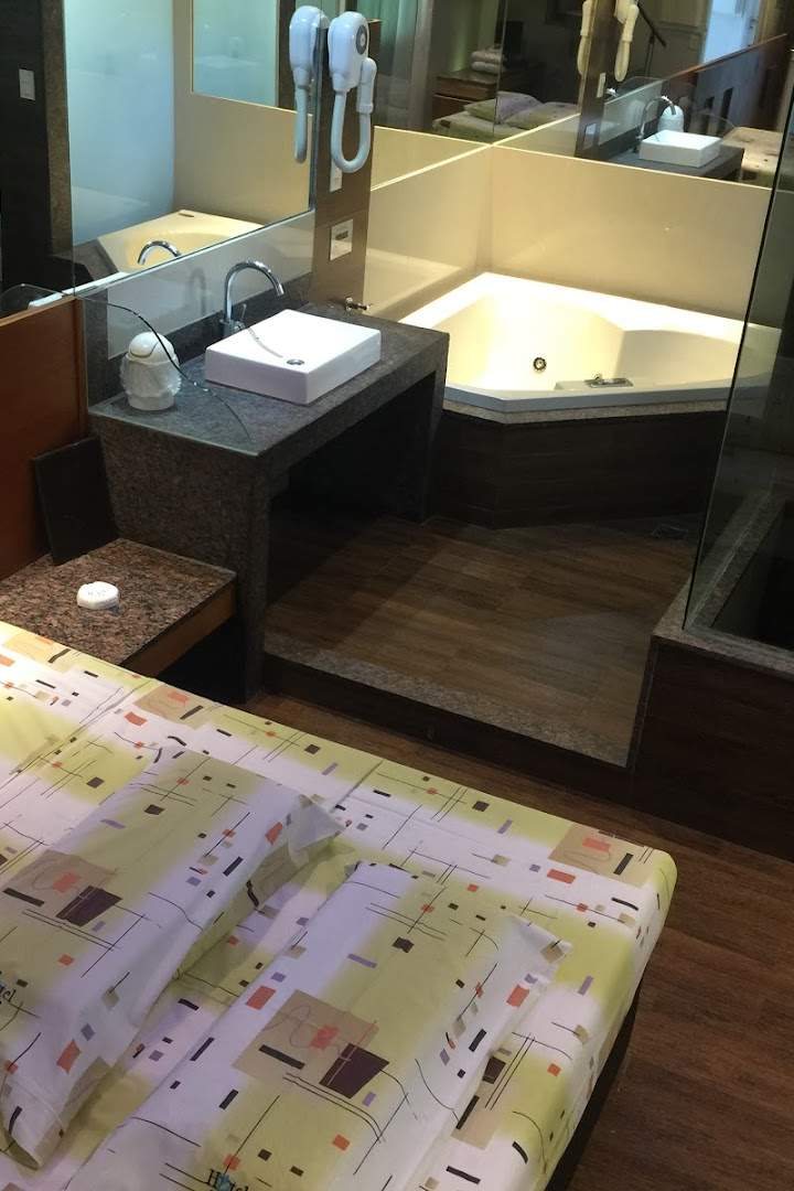 HOTEL ZETA