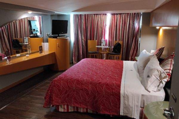 Hotel Leo