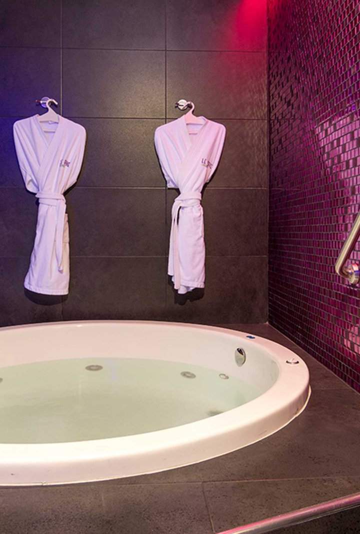 Love Villa Jacuzzi