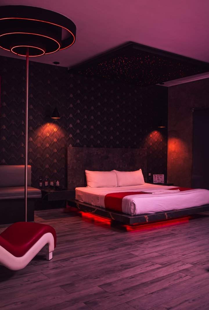 Varansi Suite Jacuzzi - Motel Red Mandala Hotel & Suites, foto 5