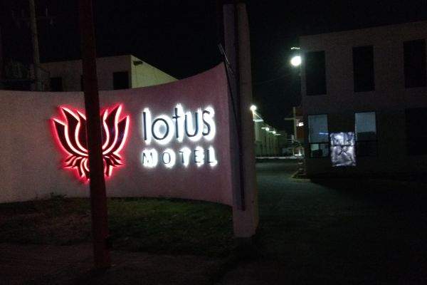 Motel Lotus