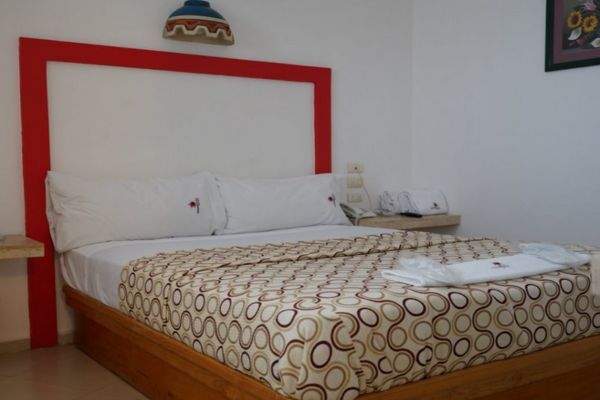 Red Room Temática - Auto Hotel Hacienda Arriba, foto 1