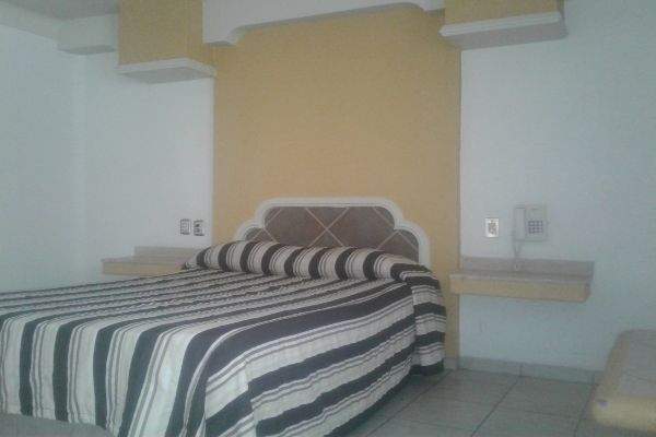 Motel Los Pinos Gordos, motel en León - foto 3
