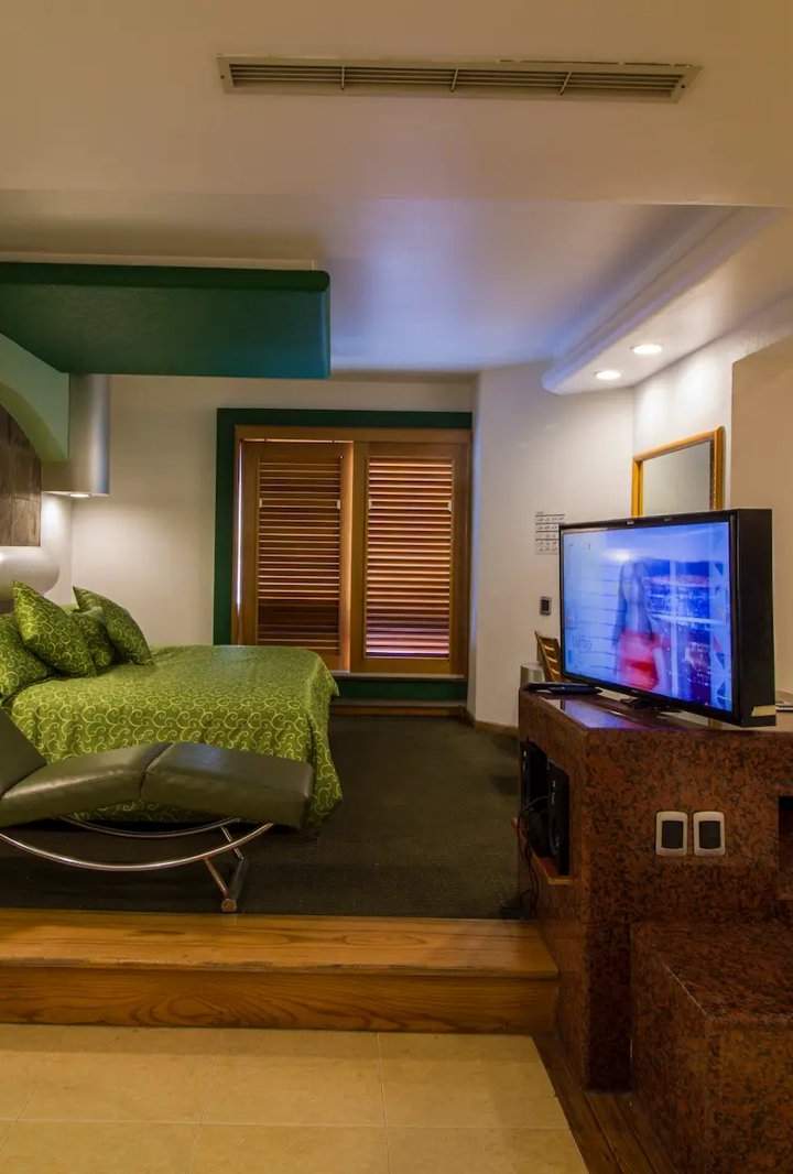 Suite Jacuzzi - Suites & Villas Tikal, foto 2