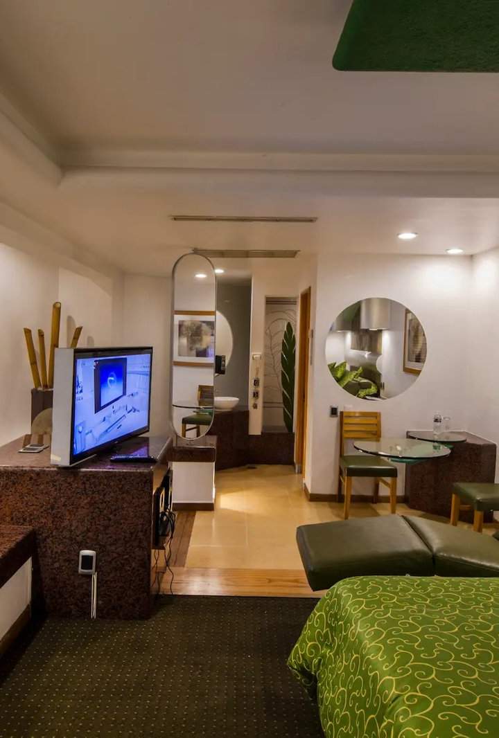 Suite Jacuzzi - Suites & Villas Tikal, foto 3